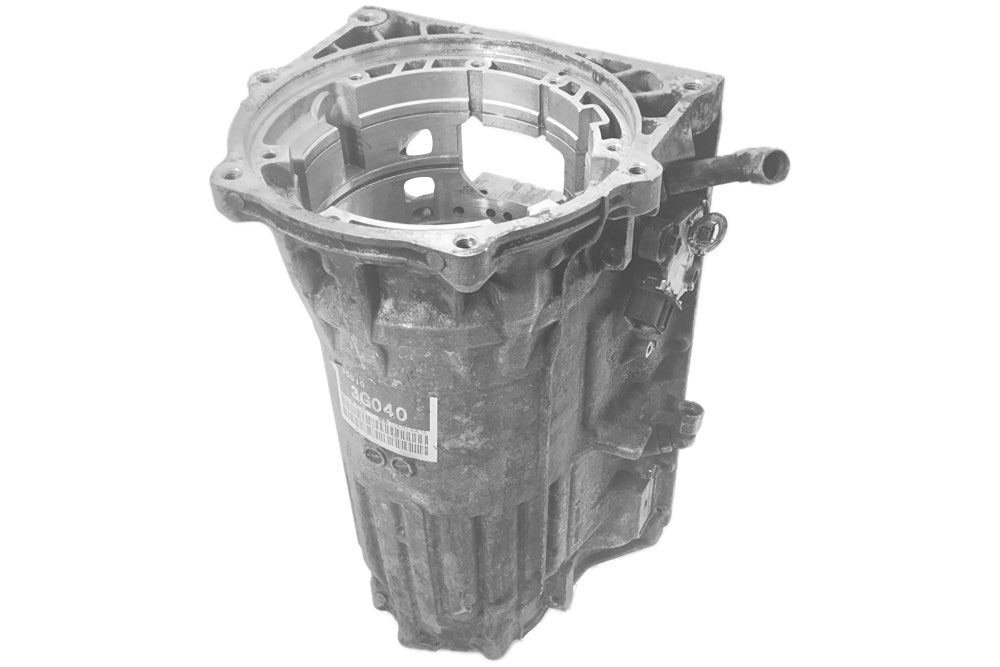 U97760AC - Case, A340 (2 Oil Holes To Extension Hsg)(6/8 Bolt Extension Hsg)(No Pulse Generator)(No Top Mount)(W/Threaded Hole In Front Of The Front Cooler Line Fitting) 2 U97760AC - Case, A340 (2 Oil Holes To Extension Hsg)(6/8 Bolt Extension Hsg)(No Pulse Generator)(No Top Mount)(W/Threaded Hole In Front Of The Front Cooler Line Fitting) - Image 2
